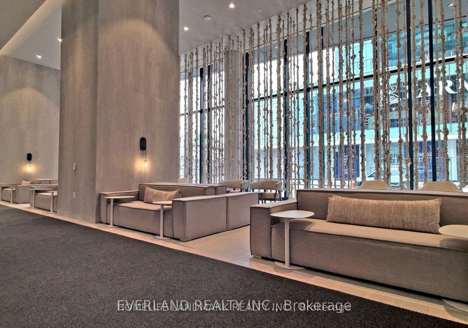 138-downes-street-toronto-ontario-w12911854