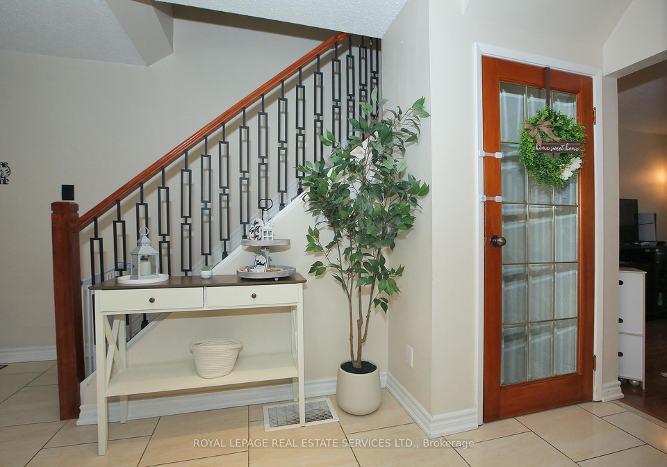 60-hanson-road-mississauga-ontario-w12912626