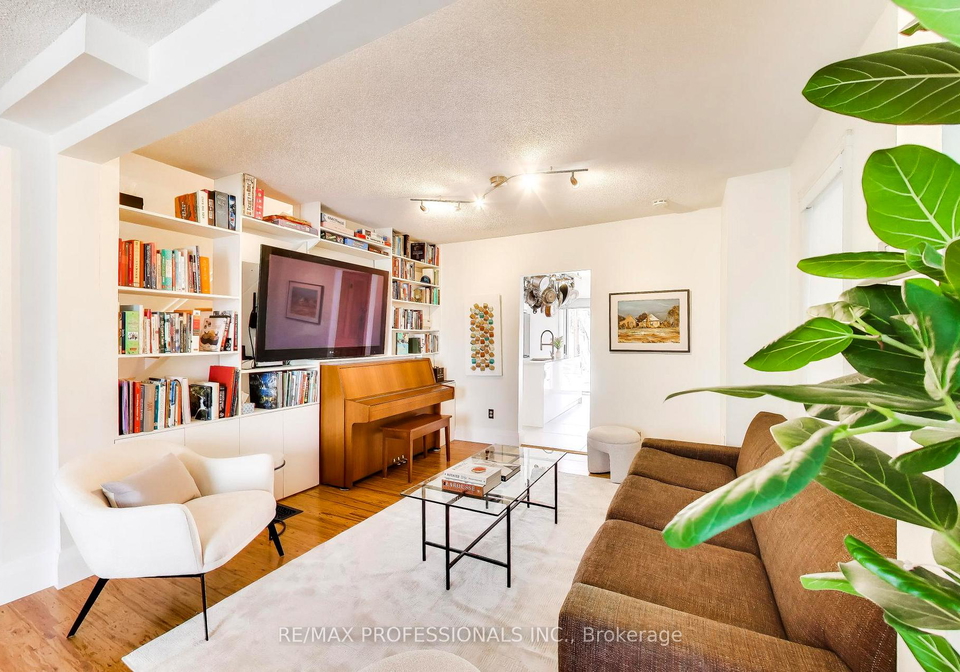 41-windermere-avenue-toronto-ontario-w12912910