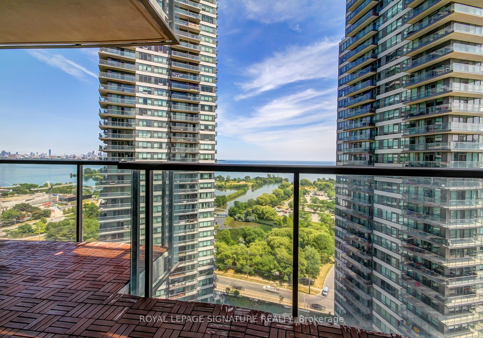 15-legion-road-s-etobicoke-ontario-w12912928