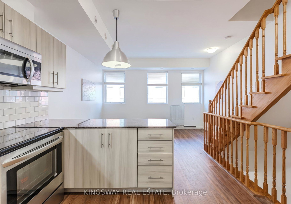 68-winston-park-boulevard-york-ontario-w12913130