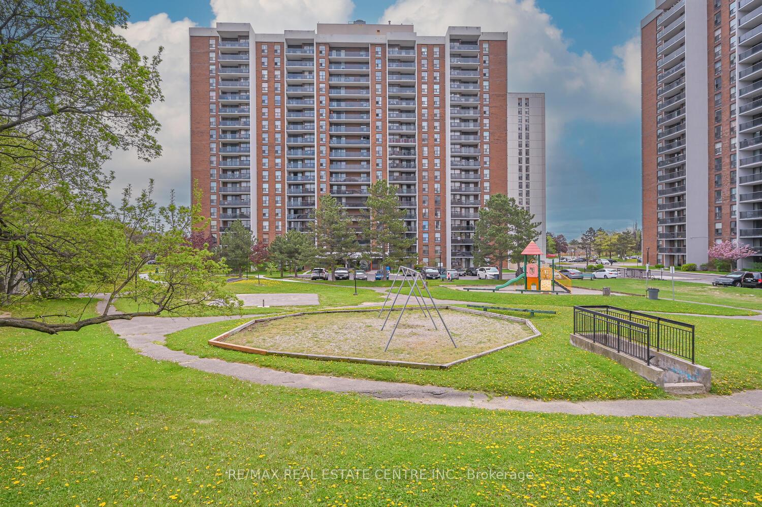 21-knightsbridge-road-brampton-ontario-w12913432