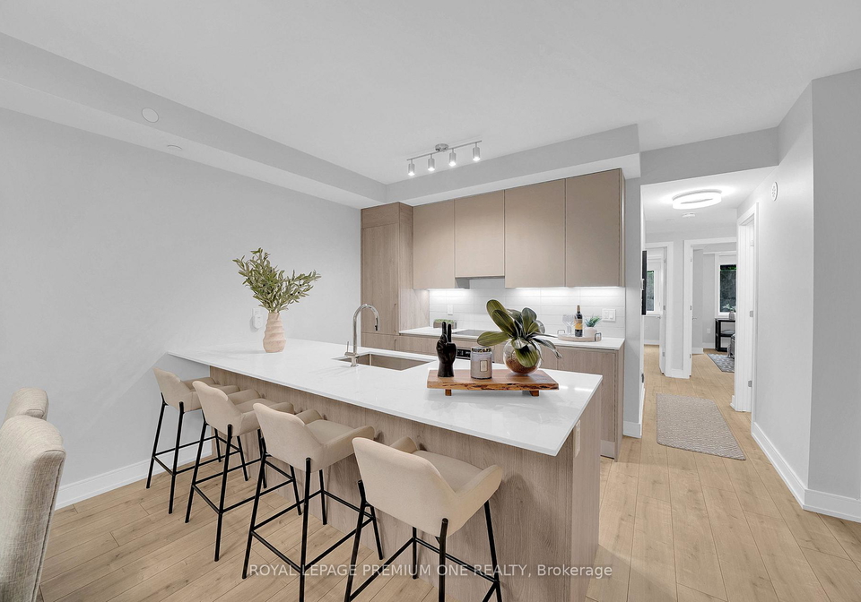 66-long-branch-avenue-etobicoke-ontario-w12914298