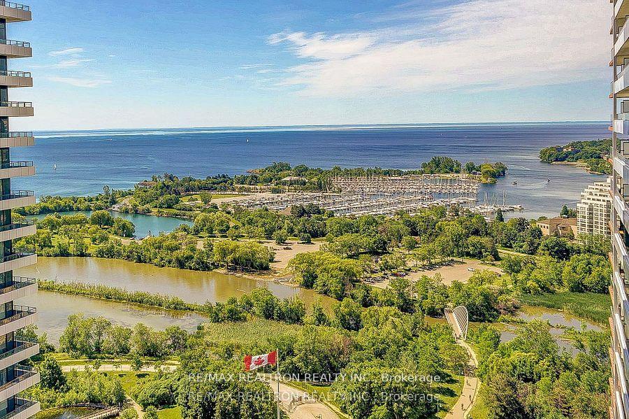 33-shore-breeze-drive-etobicoke-ontario-w12914328