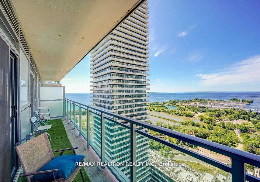 33-shore-breeze-drive-etobicoke-ontario-w12914328