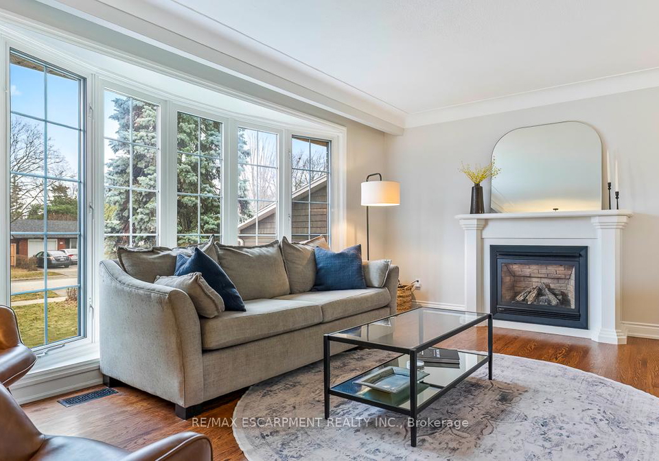 4507-cosburn-crescent-burlington-ontario-w12914640