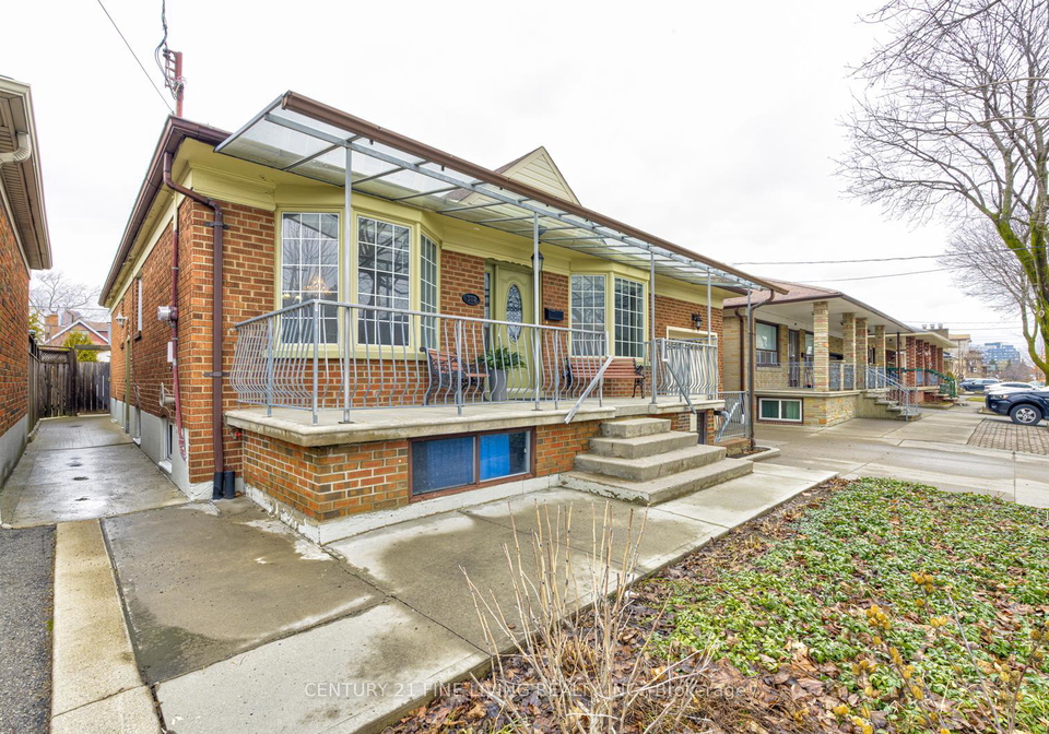 382-hillmount-avenue-north-york-ontario-w12915296