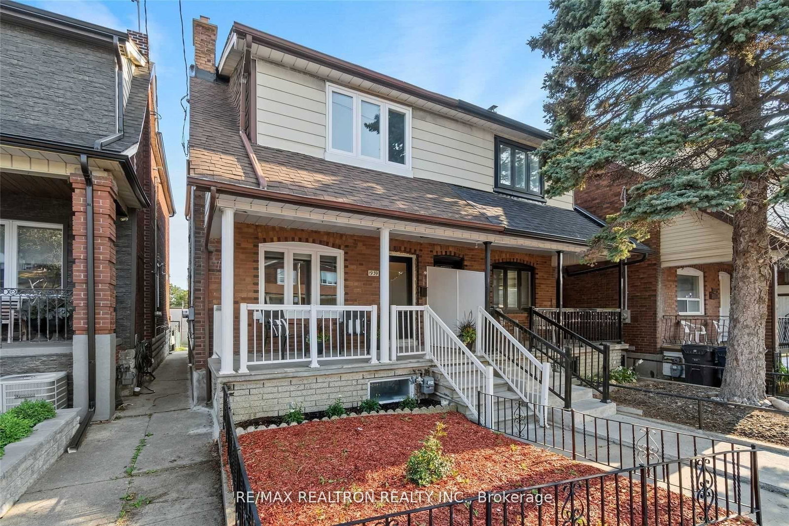 1939-davenport-road-toronto-ontario-w12915424