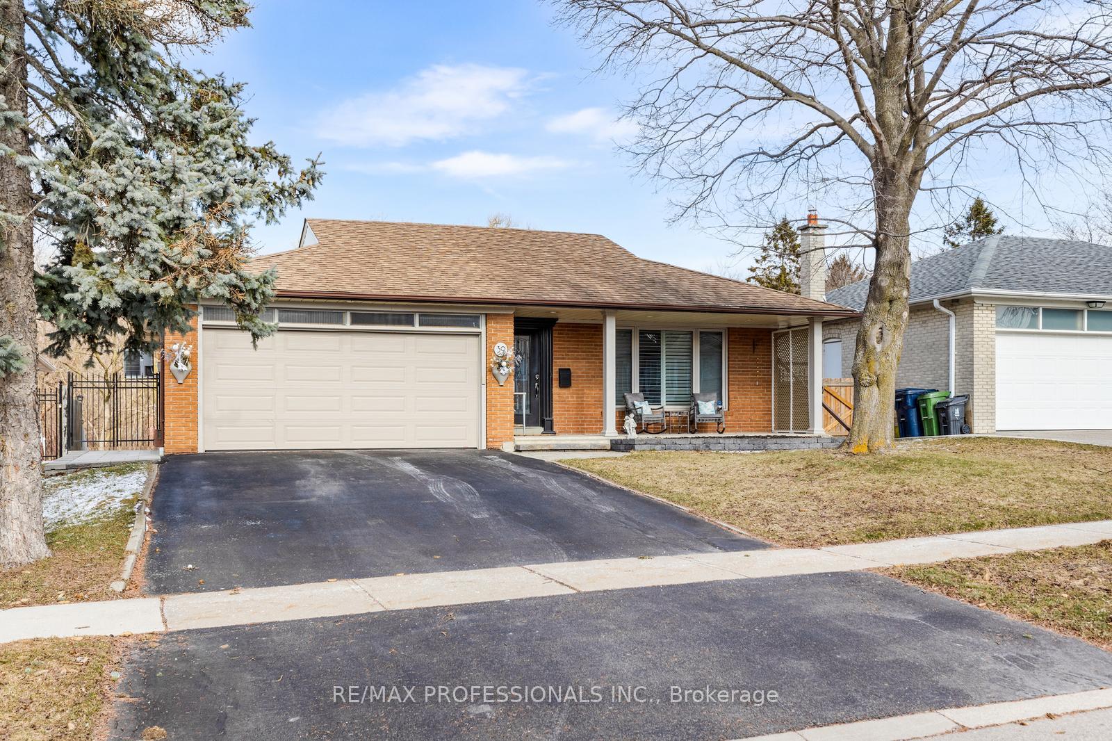 39-norbert-crescent-etobicoke-ontario-w12916234