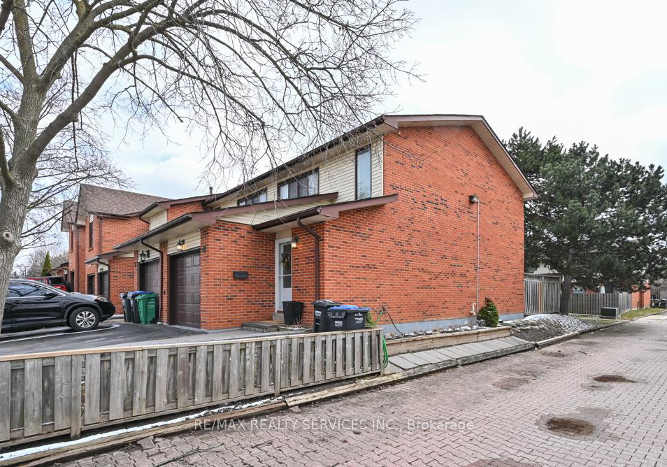 8-collins-crescent-brampton-ontario-w12916504