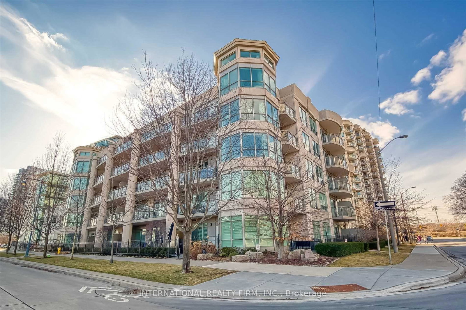 80-palace-pier-court-etobicoke-ontario-w12916810