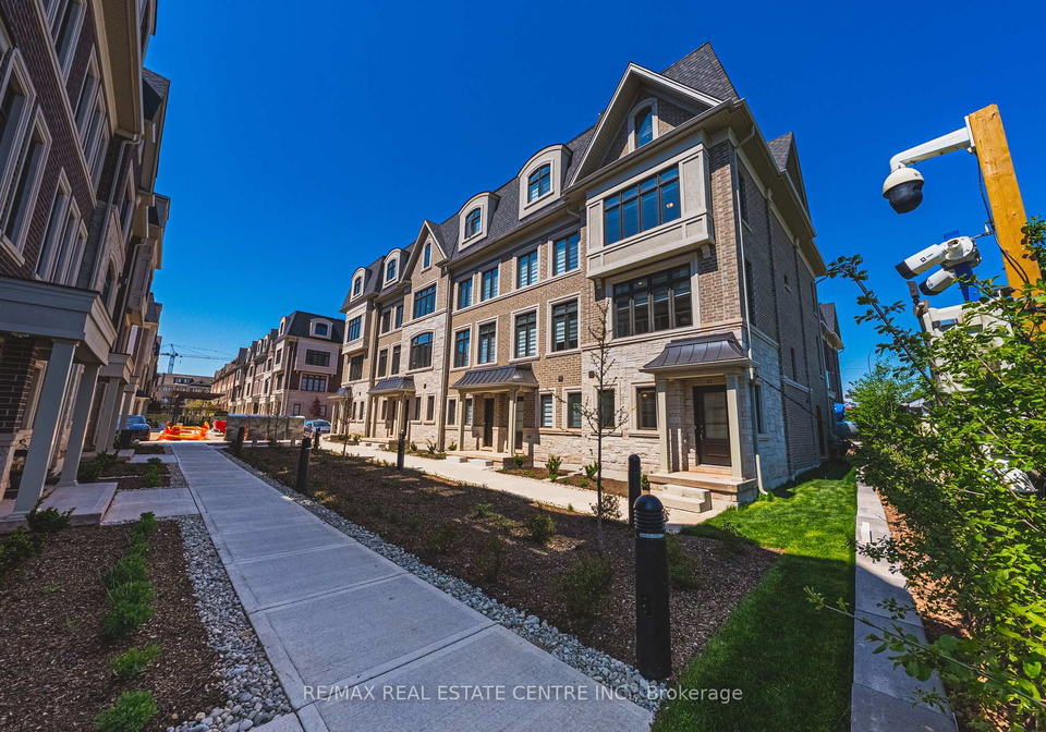 260-melody-cmn-oakville-ontario-w12917016