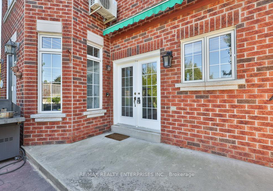 37-castlegate-boulevard-brampton-ontario-w12917202