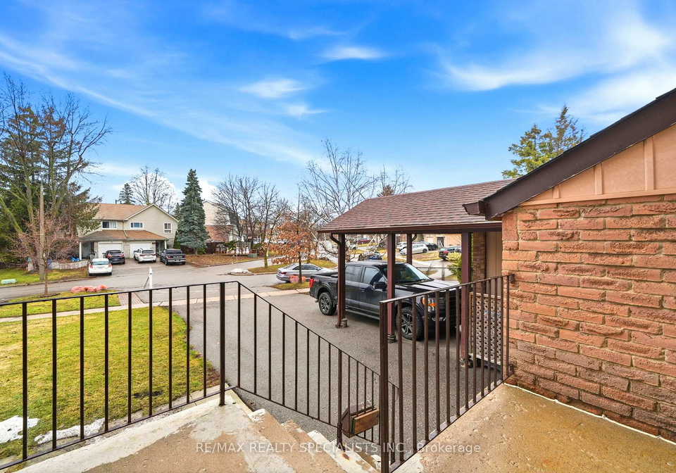 44-fanshawe-drive-brampton-ontario-w12917278
