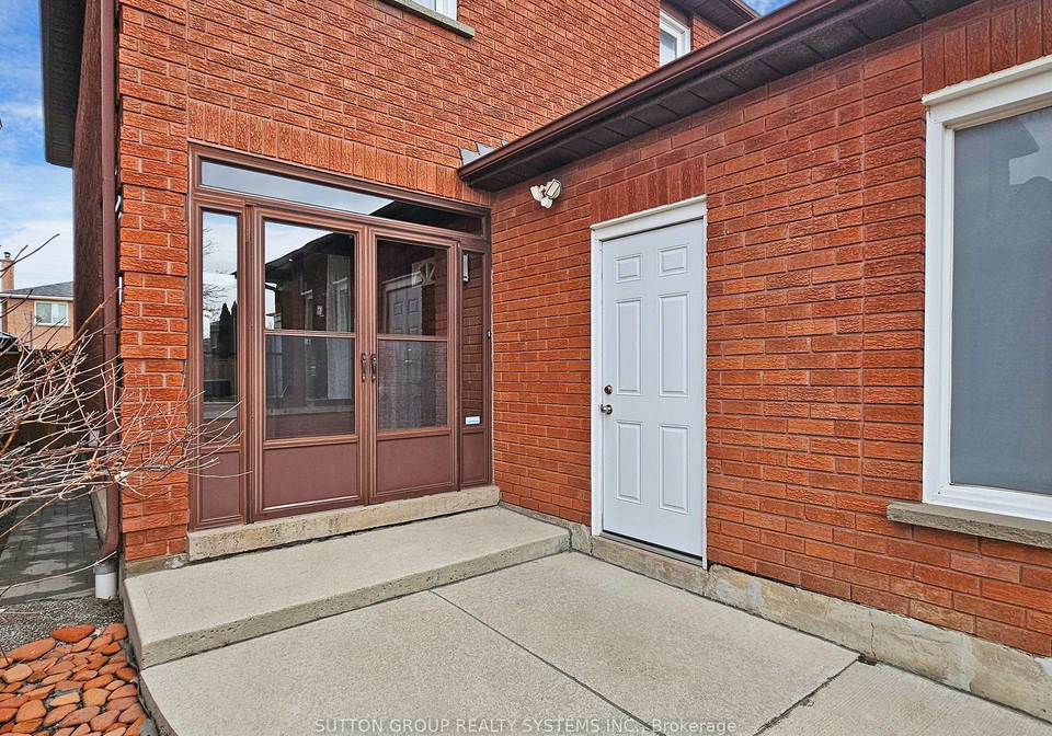 3279-pilcom-crescent-mississauga-ontario-w12917330