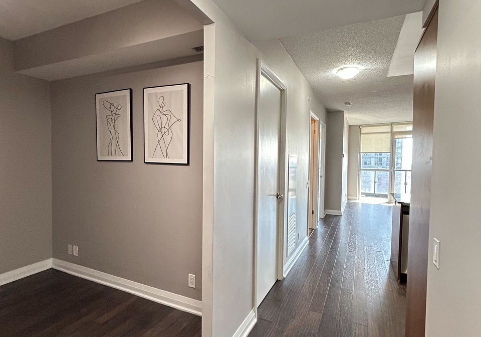 5-valhalla-inn-road-etobicoke-ontario-w12918052