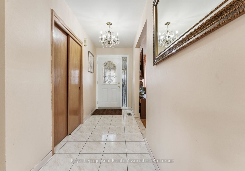 652-eversley-drive-mississauga-ontario-w12918434