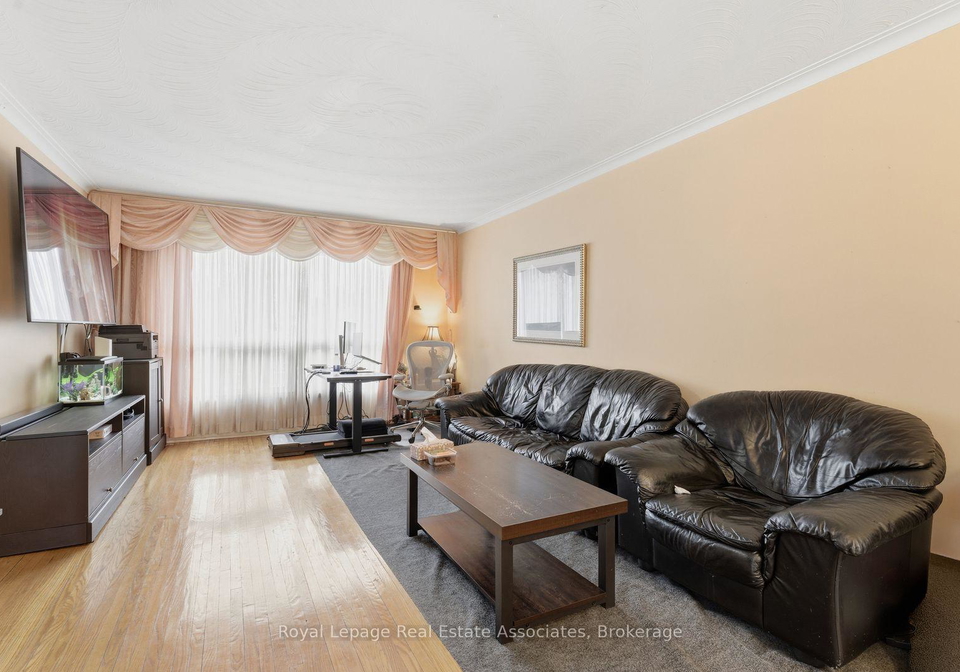 652-eversley-drive-mississauga-ontario-w12918434
