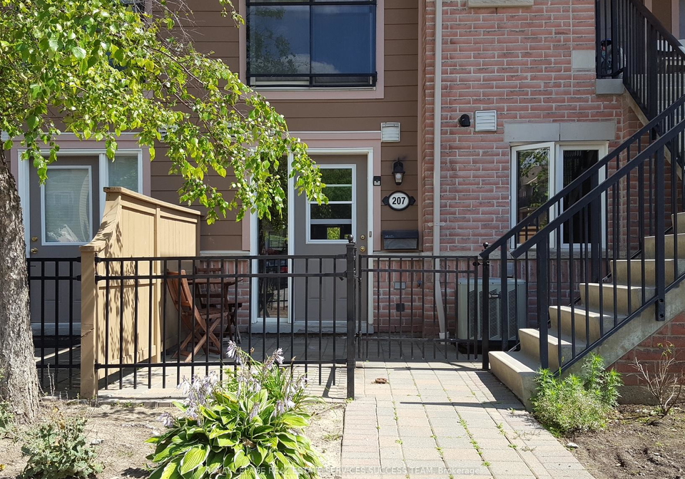 4975-southampton-drive-mississauga-ontario-w12918840
