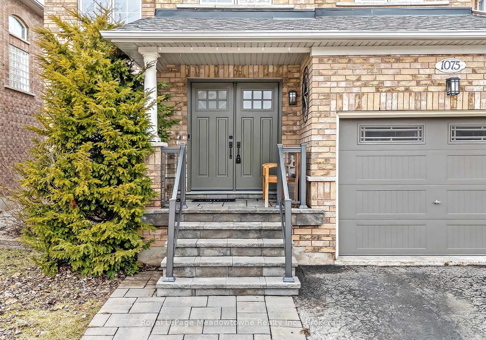 1075-sprucedale-lane-milton-ontario-w12919860