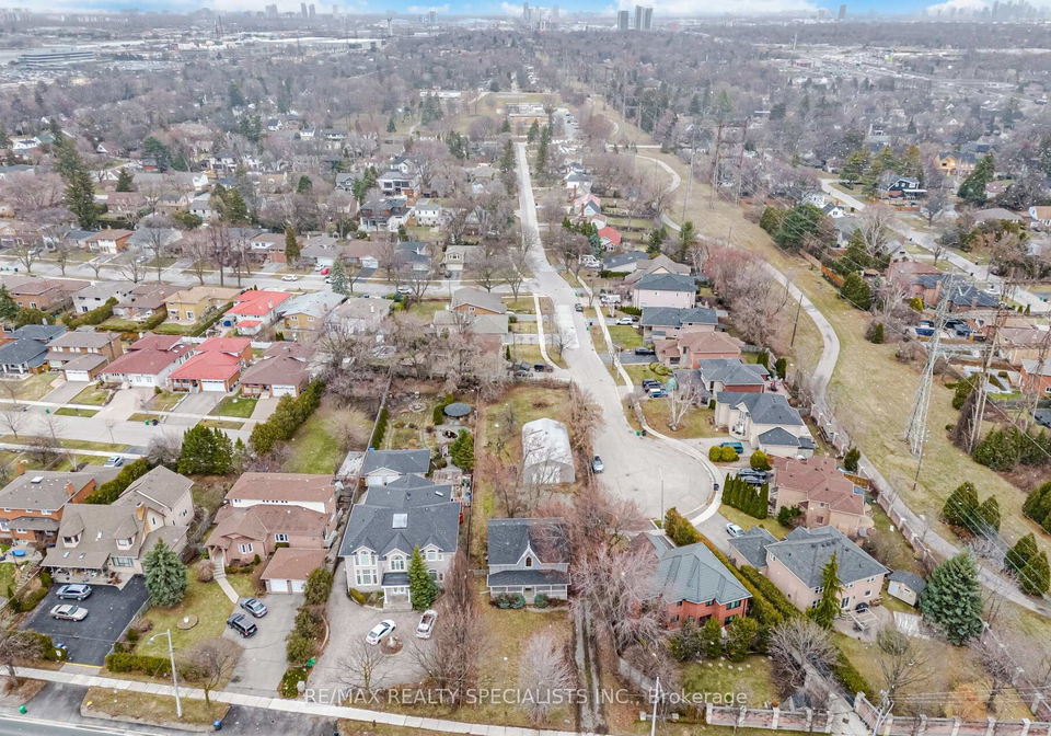 2313-cawthra-road-mississauga-ontario-w12920114
