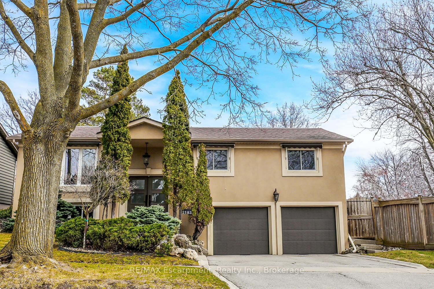 2183-sandringham-drive-burlington-ontario-w12920242