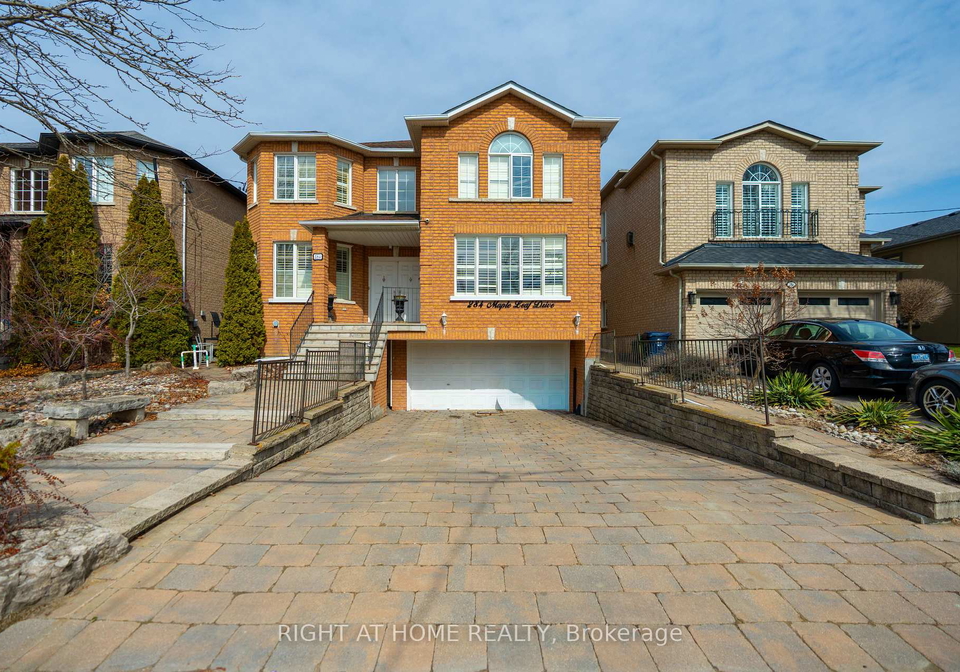 284-maple-leaf-drive-north-york-ontario-w12920302
