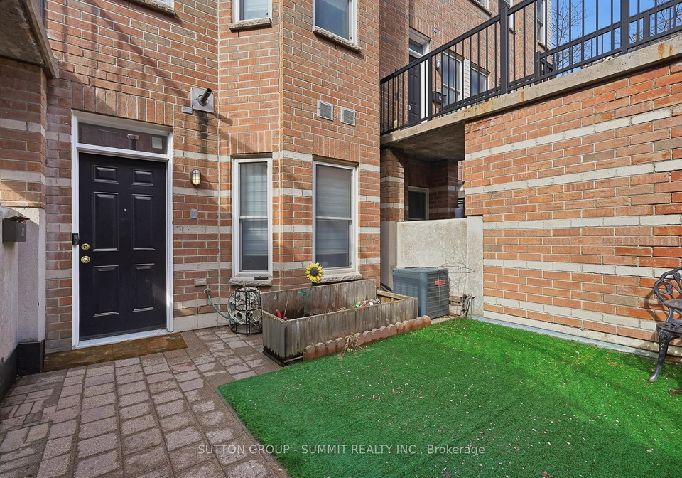 760-lawrence-avenue-w-north-york-ontario-w12920884