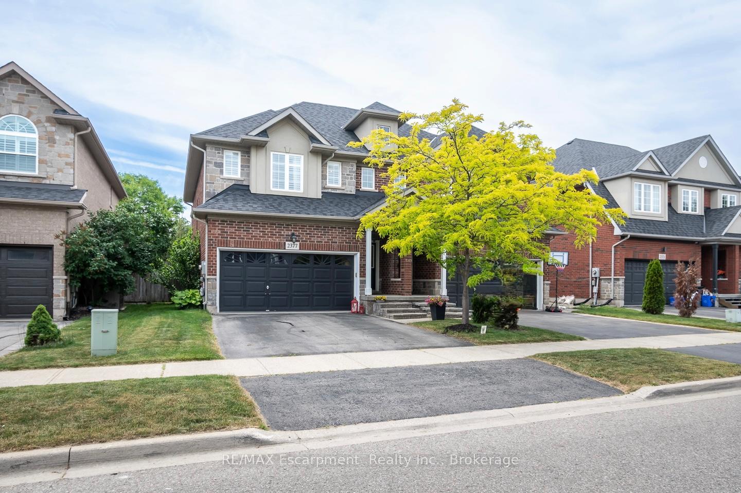 2377-stone-glen-crescent-oakville-ontario-w12920944