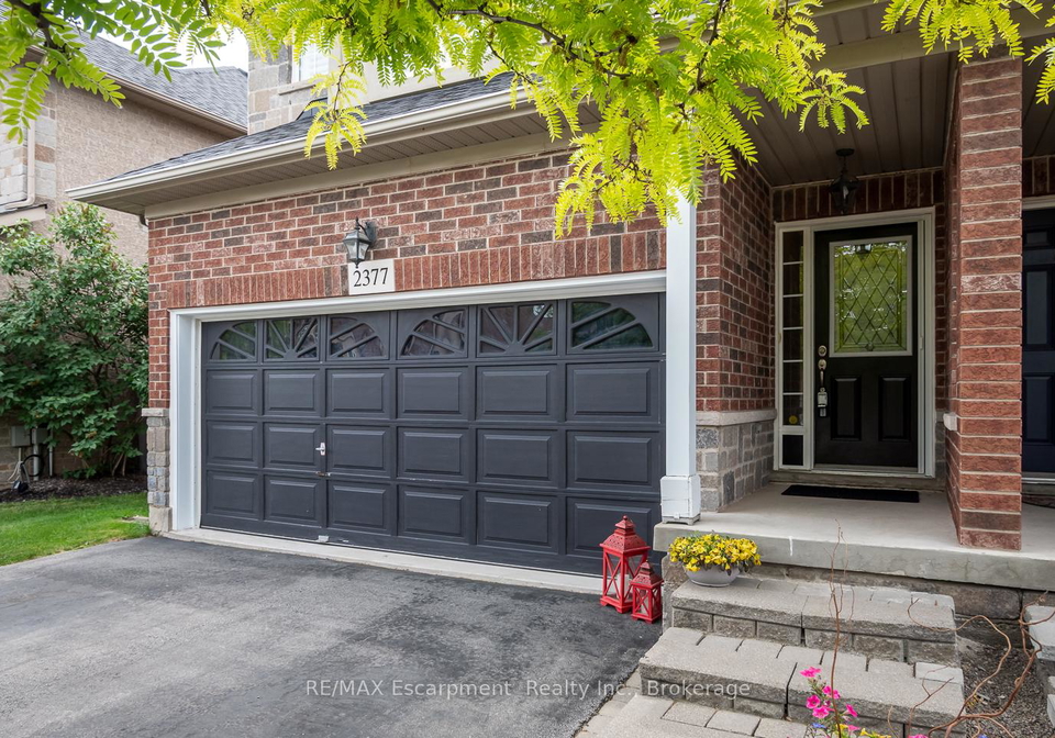2377-stone-glen-crescent-oakville-ontario-w12920944
