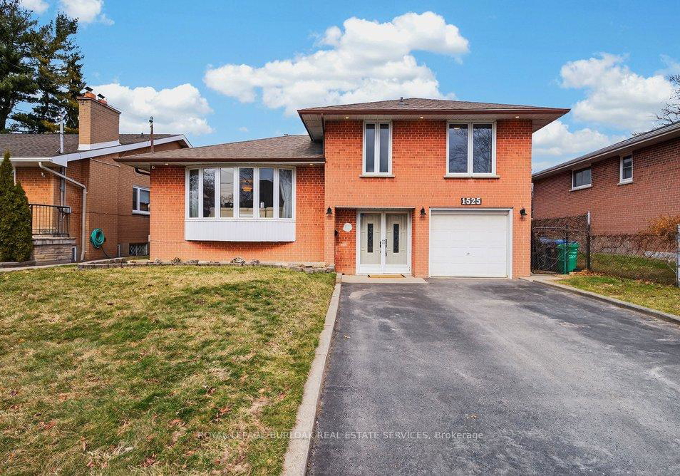 1525-holburne-road-mississauga-ontario-w12921026