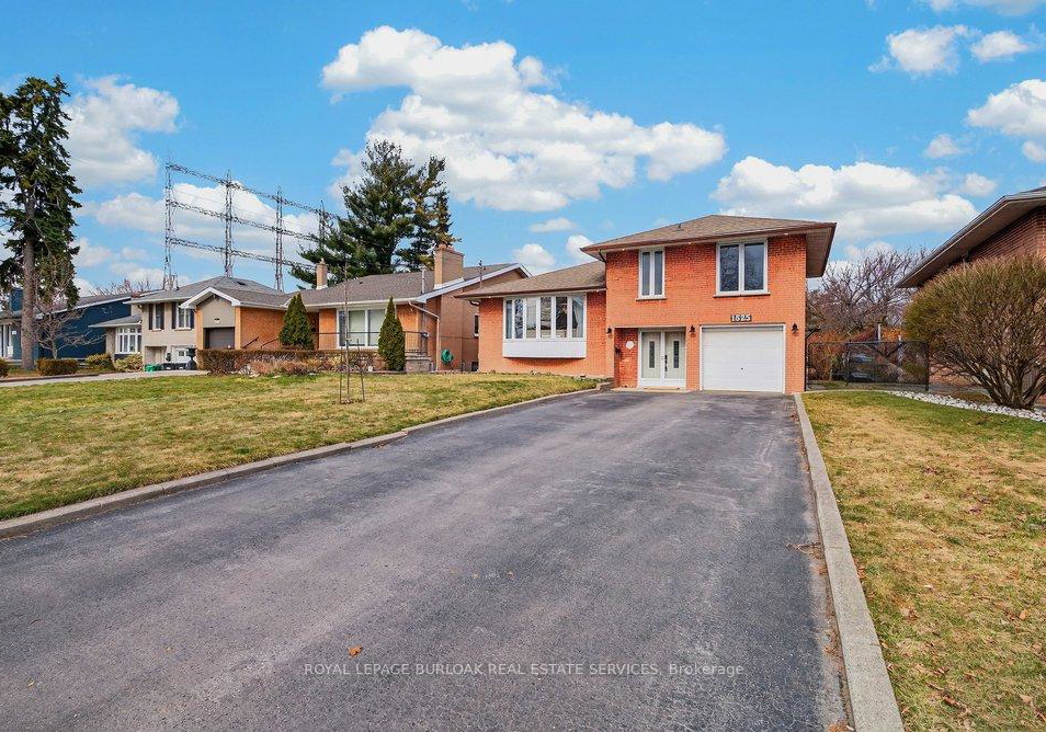 1525-holburne-road-mississauga-ontario-w12921026