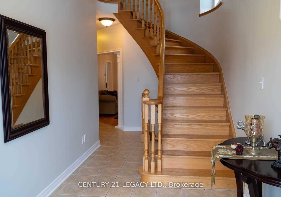 20-trailside-walk-brampton-ontario-w12921478