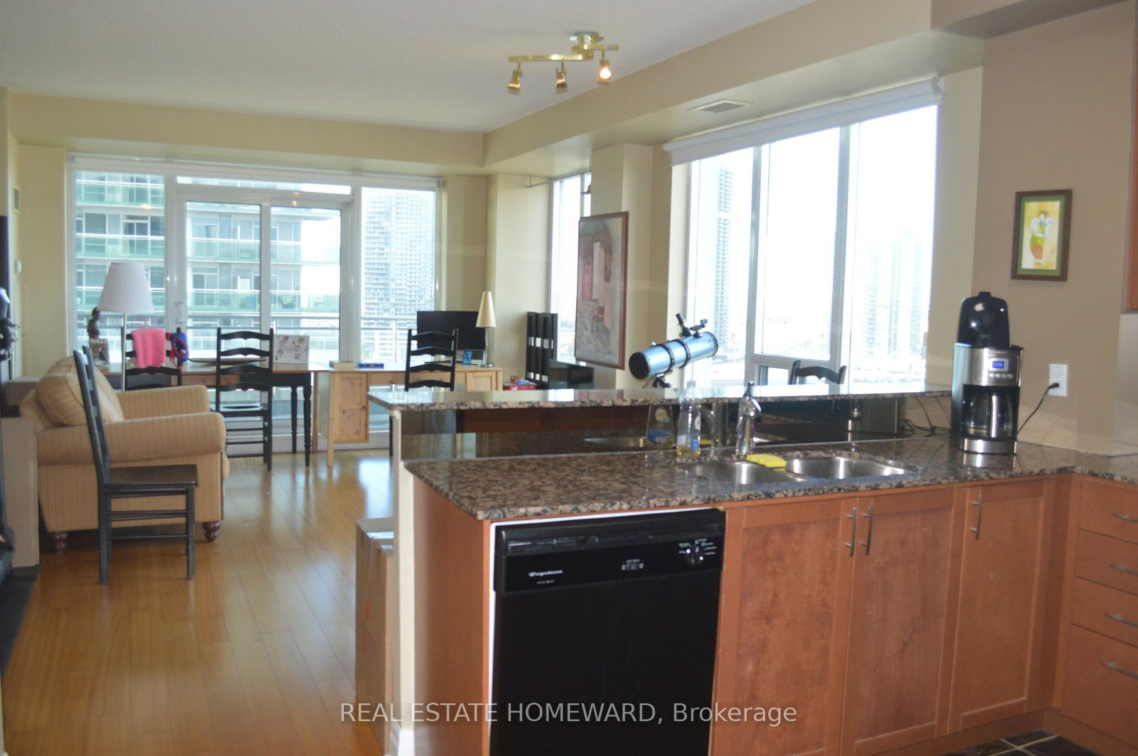 2121-lake-shore-boulevard-w-etobicoke-ontario-w12921538