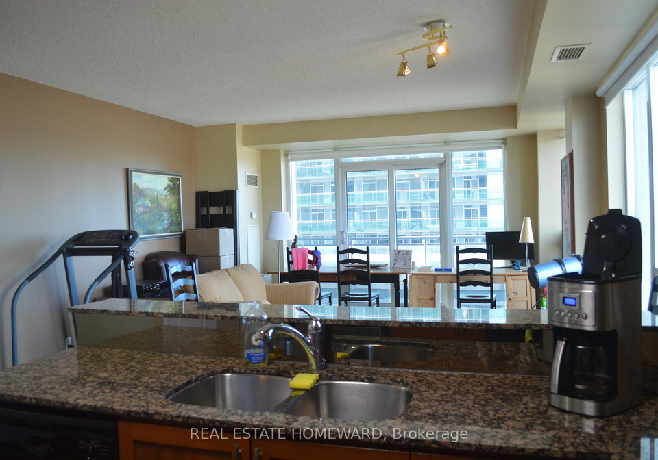 2121-lake-shore-boulevard-w-etobicoke-ontario-w12921538