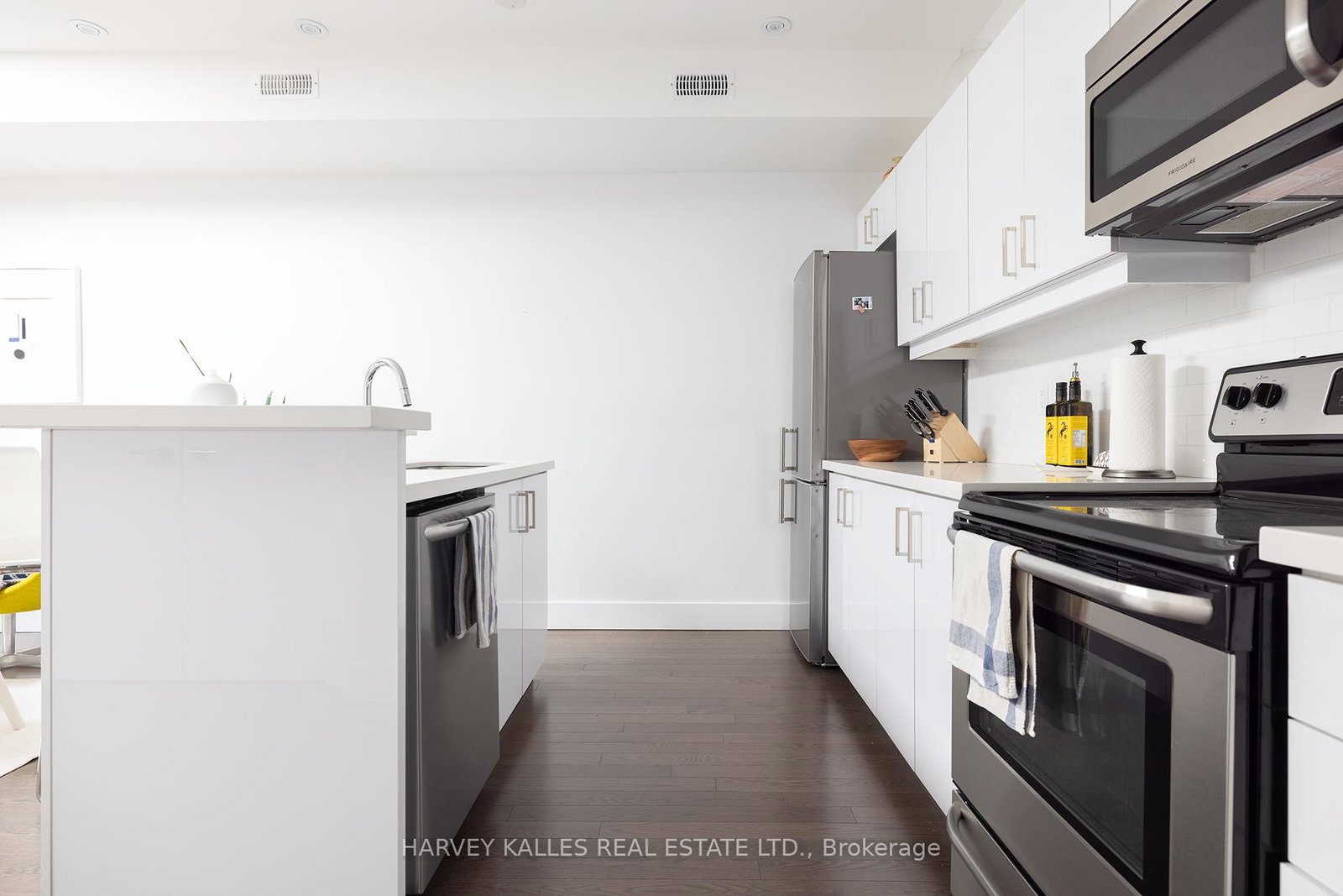 2076-dundas-street-w-toronto-ontario-w12921700