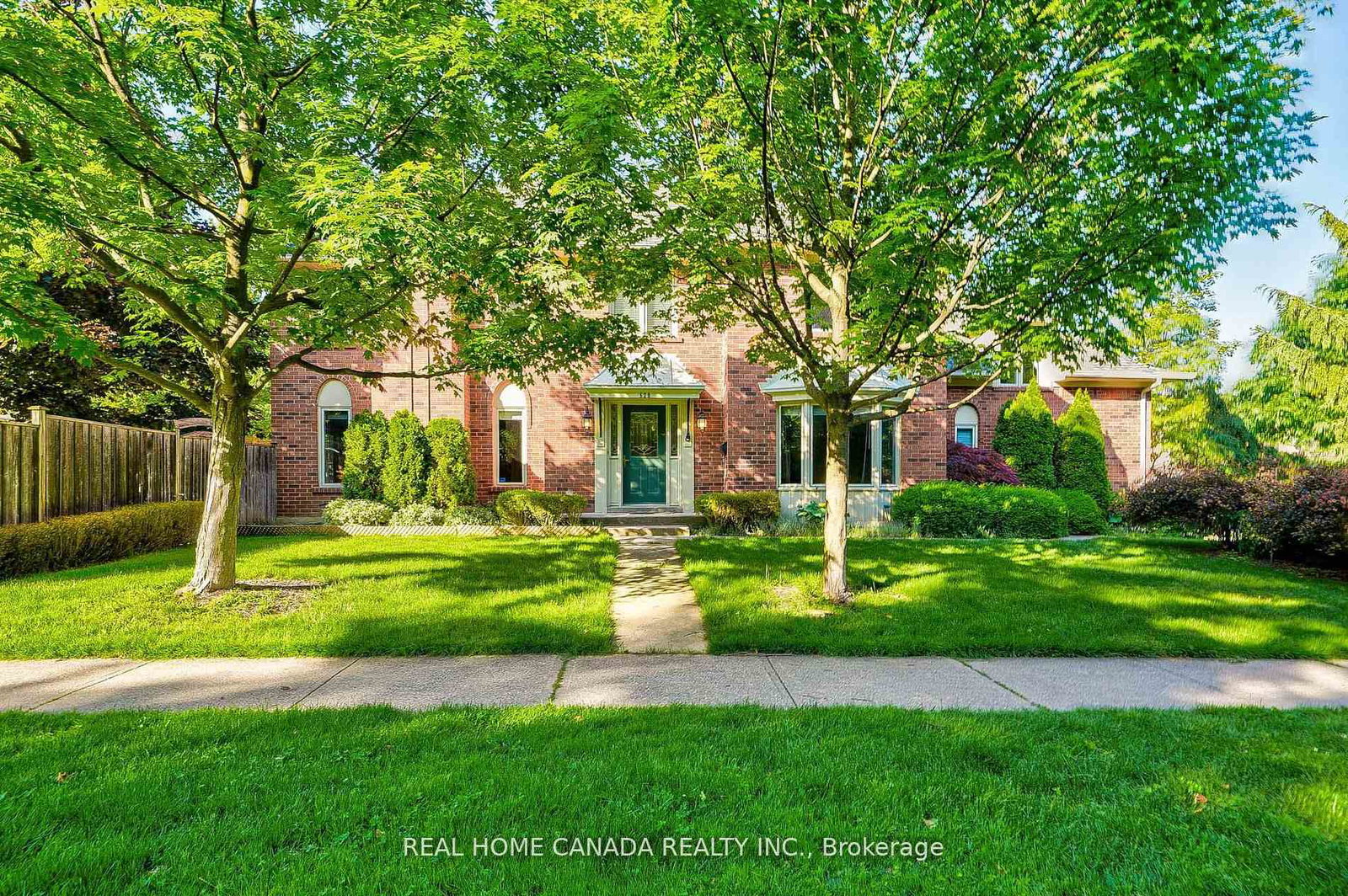 529-pipers-green-oakville-ontario-w12921874