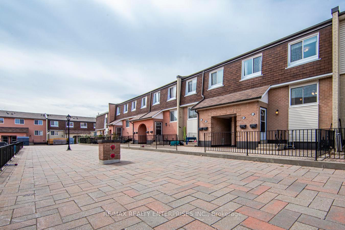 2170-bromsgrove-road-mississauga-ontario-w12922248