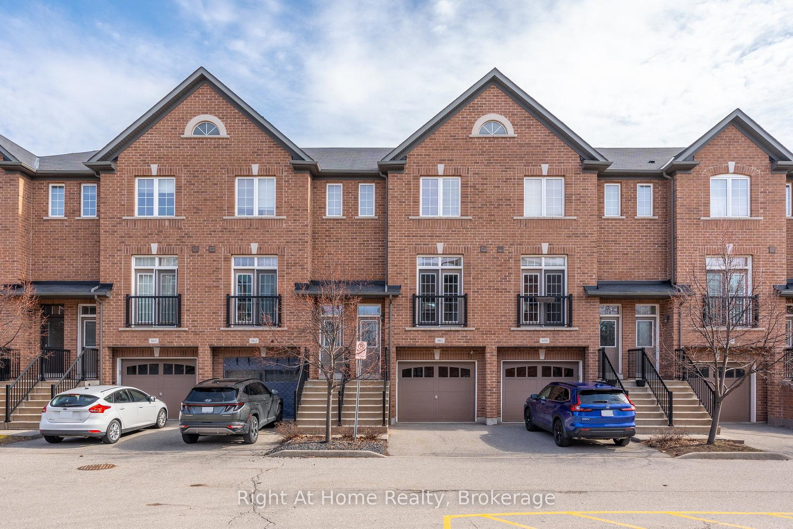 961-reimer-common-burlington-ontario-w12922436