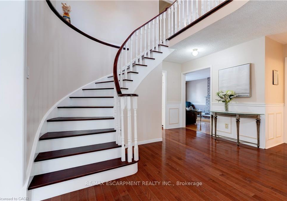 1151-manor-road-oakville-ontario-w12923378