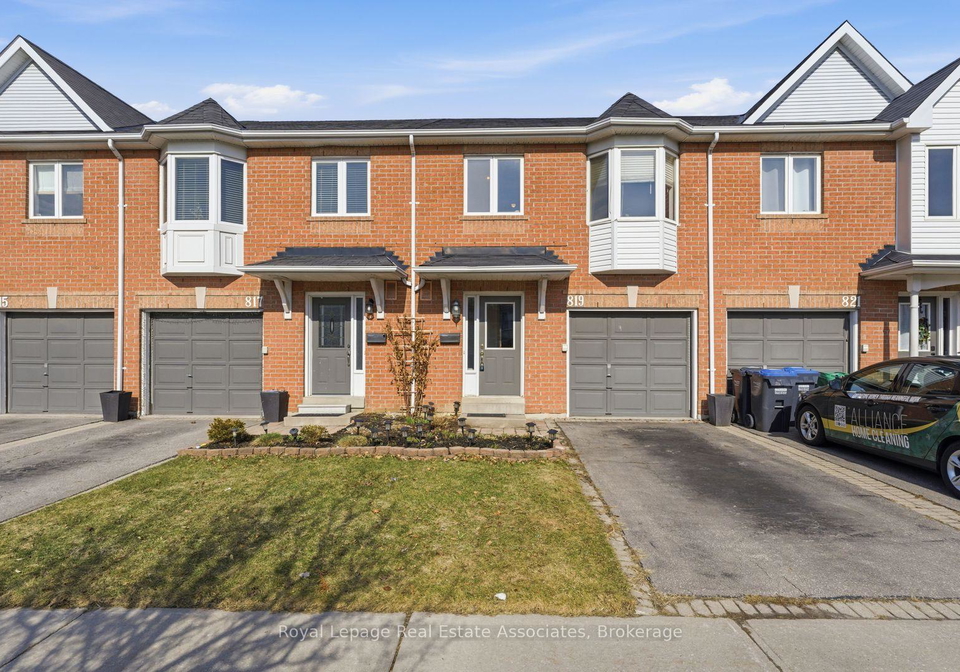 819-village-green-boulevard-mississauga-ontario-w12923456