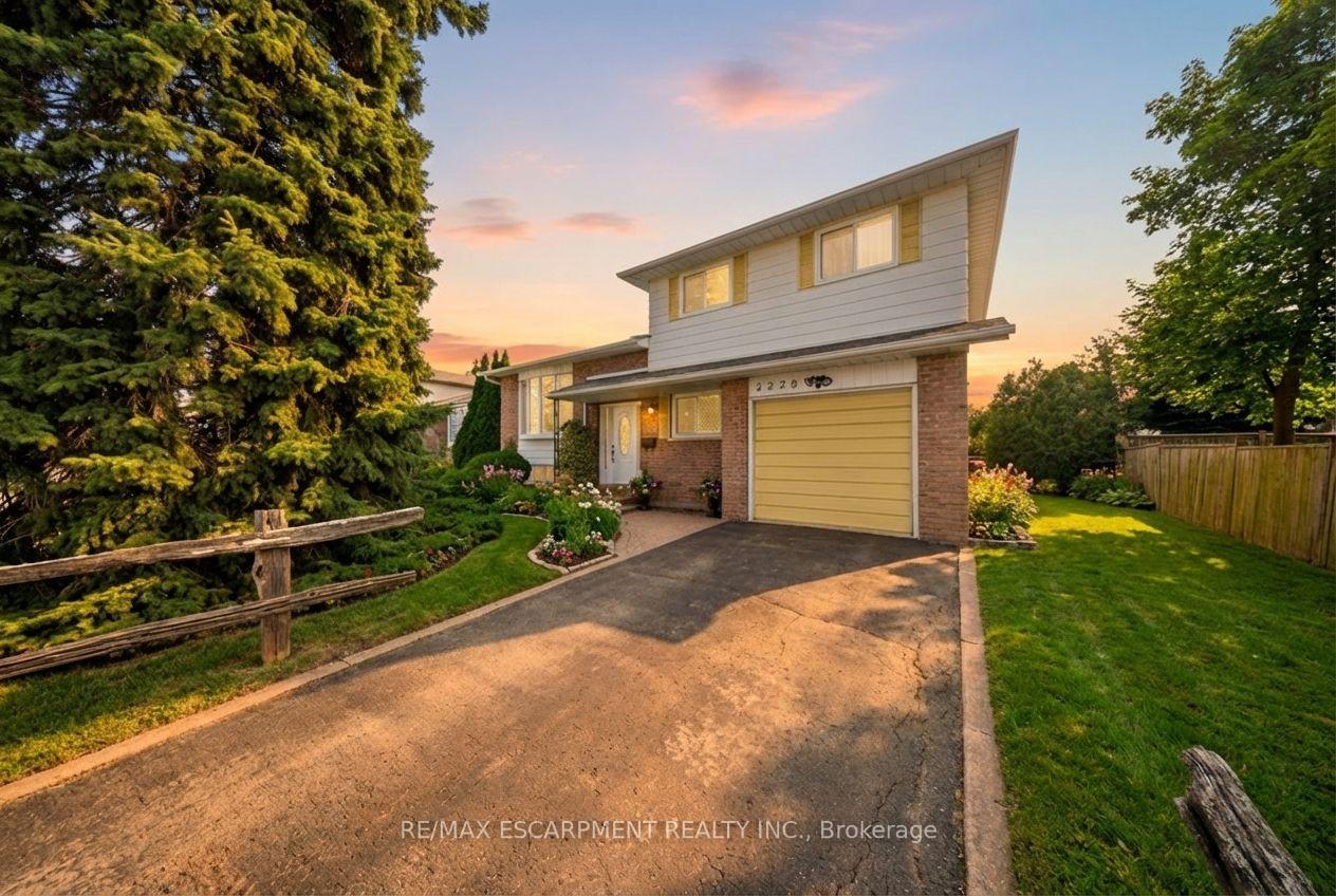 2228-urwin-crescent-oakville-ontario-w12923678