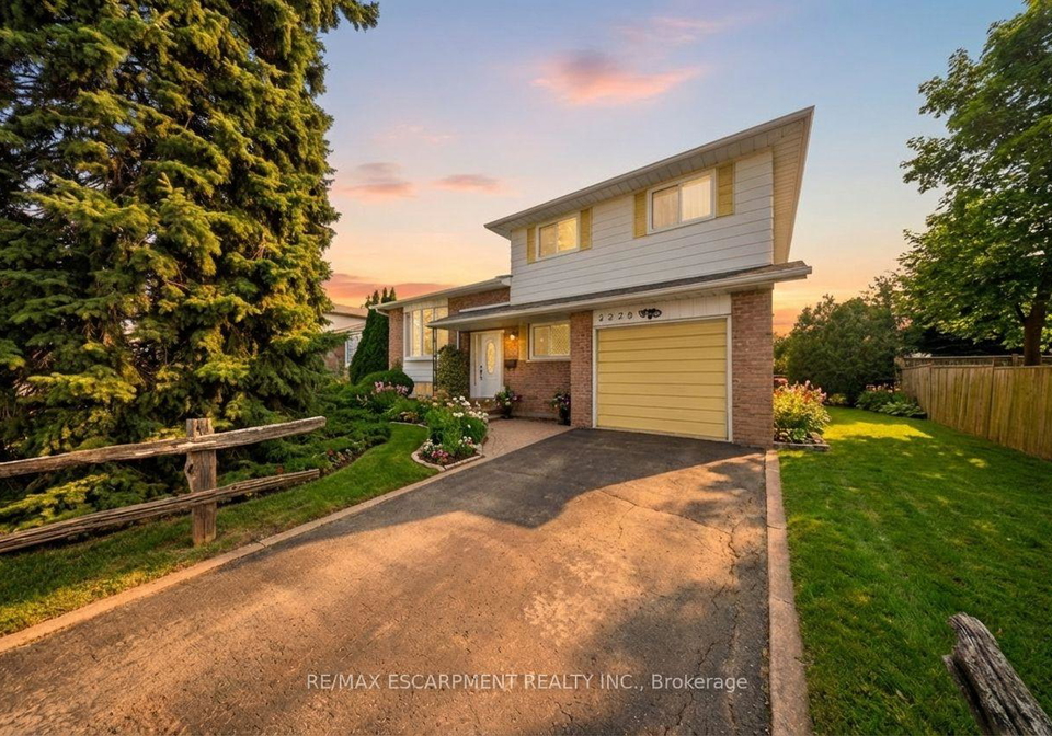 2228-urwin-crescent-oakville-ontario-w12923678