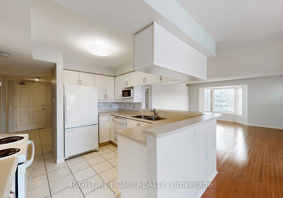 216-plains-road-west-w-burlington-ontario-w12923950