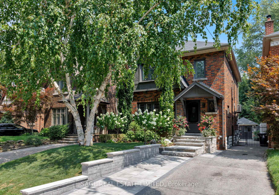 35-grenview-boulevard-n-etobicoke-ontario-w12924178