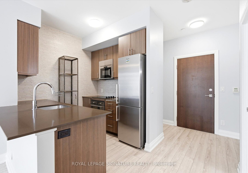 6-eva-road-etobicoke-ontario-w12924198