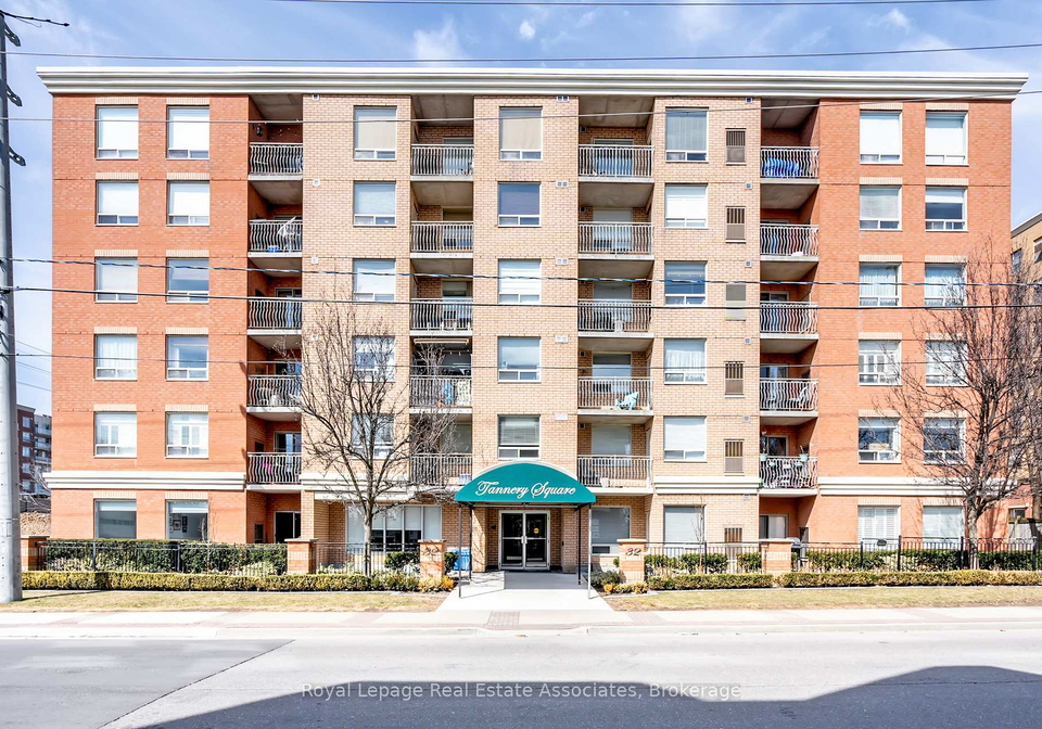 32-tannery-street-mississauga-ontario-w12925182
