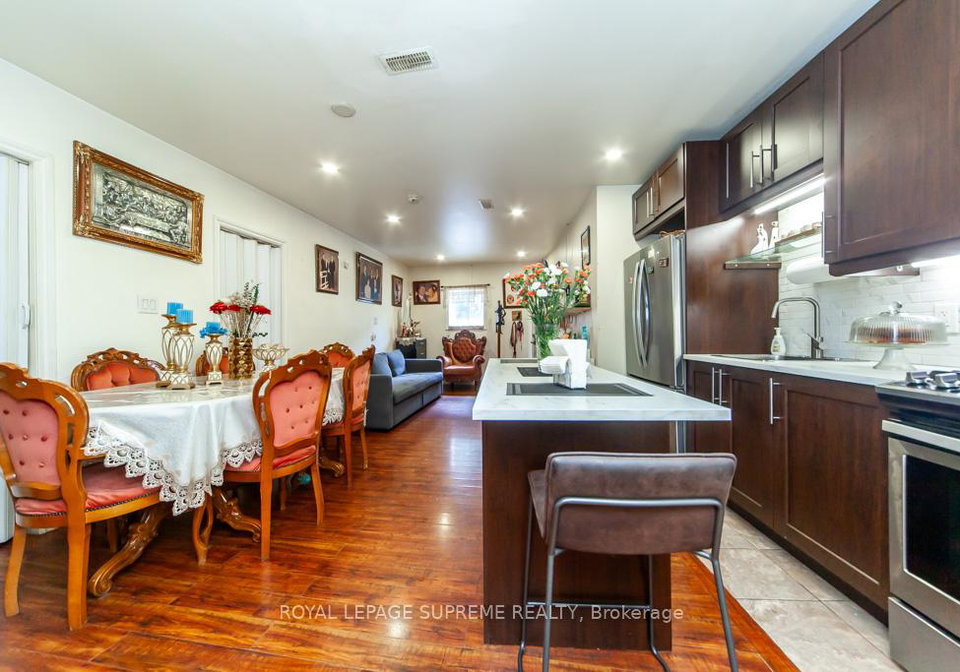 529-rogers-road-s-toronto-ontario-w12925206