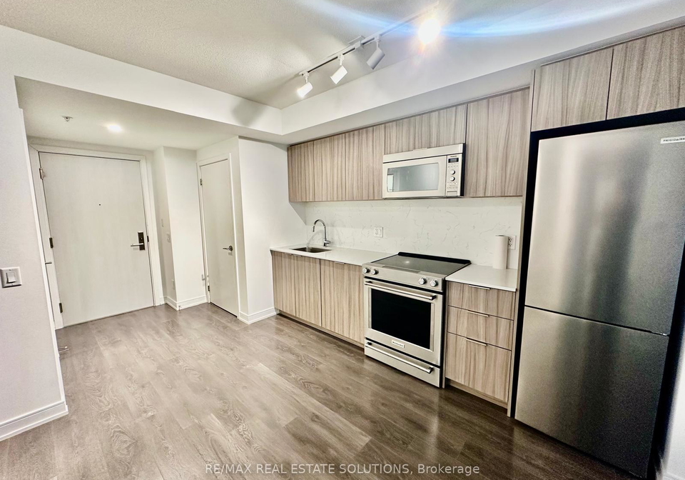 30-samuel-wood-way-etobicoke-ontario-w12925384