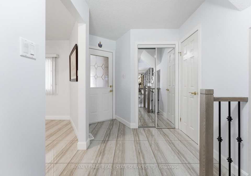 7256-corrine-crescent-mississauga-ontario-w12925518